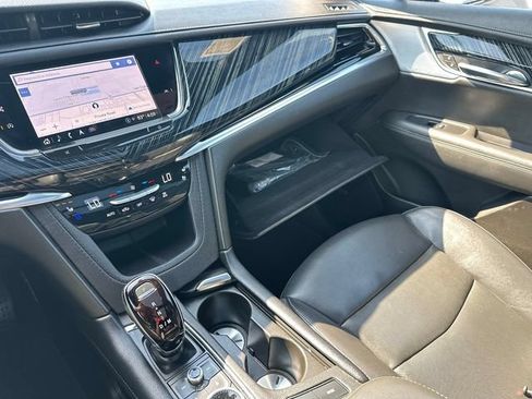 Certified 2024 Cadillac XT6 Premium Luxury w/ Technology Package FWD image 35