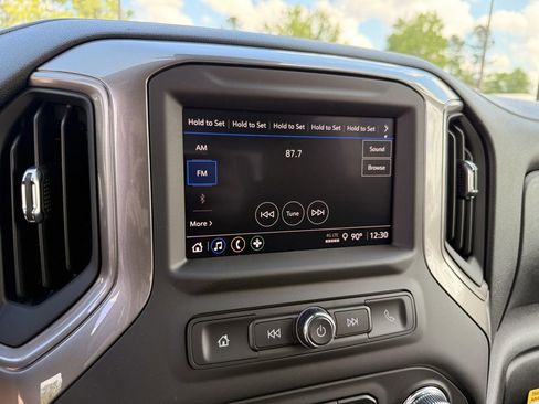 New 2026 GMC Sierra 2500 Pro w/ 1SA Pro Safety Plus Package AWD/4WD image 17