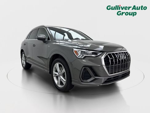 Used 2020 Audi Q3 2.0T Premium Plus w/ Premium Plus Package AWD/4WD image 13