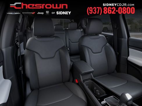 New 2025 Jeep Compass Limited image 16