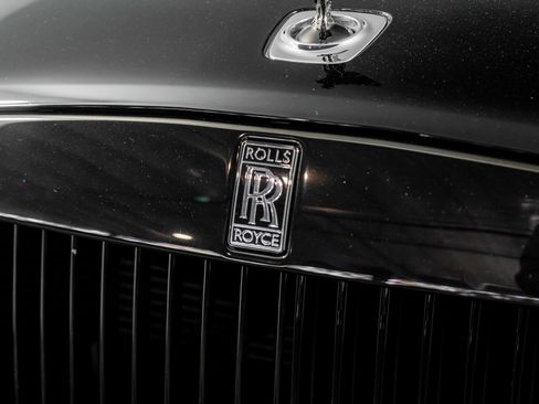Used 2020 Rolls-Royce Wraith RWD image 25