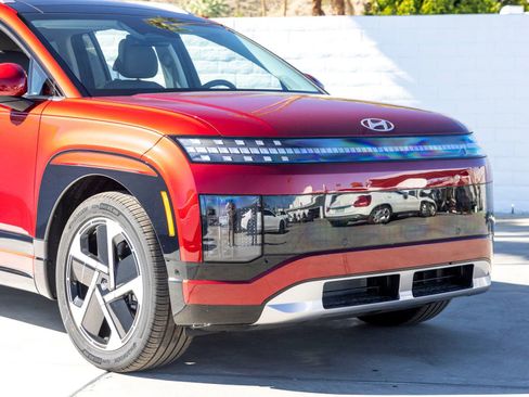 New 2026 Hyundai Ioniq 9 Limited image 3