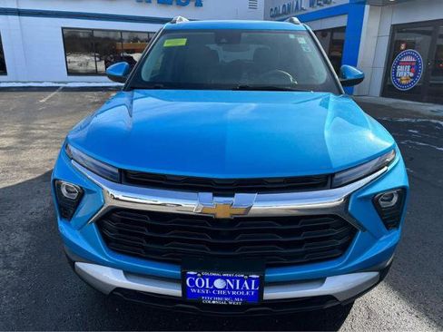 Used 2025 Chevrolet TrailBlazer LT AWD/4WD image 15