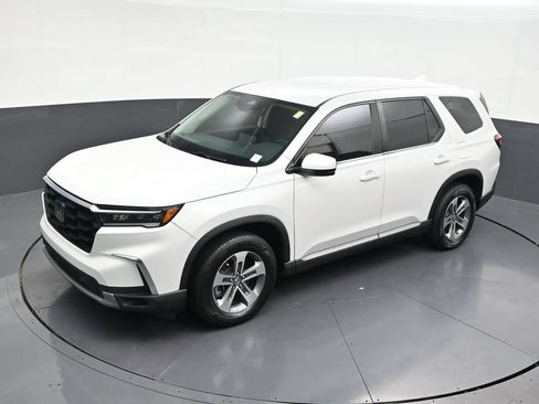 Used 2024 Honda Pilot EX-L image 16