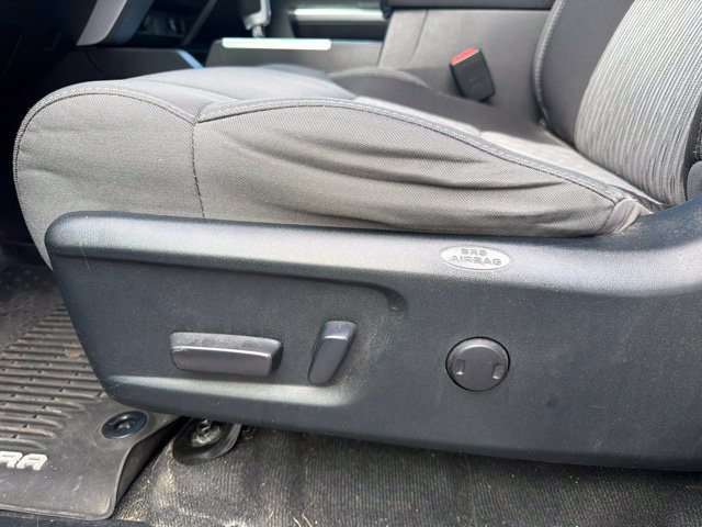 Used 2016 Toyota Tundra SR5 w/ SR5 Upgrade Package AWD/4WD image 16