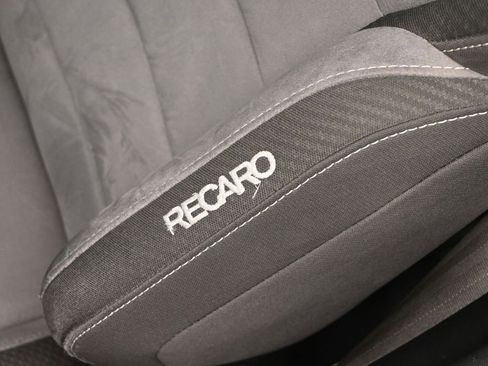 Used 2020 Ford Mustang Shelby GT350 w/ Technology Package image 31