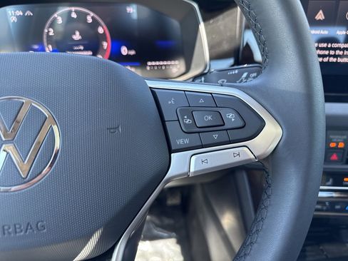 New 2026 Volkswagen Jetta SE FWD image 37