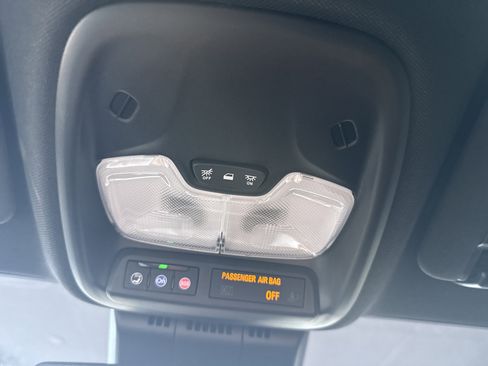 Used 2026 Chevrolet Colorado LT w/ LT Convenience Package image 22