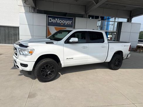 Used 2020 RAM 1500 Big Horn AWD/4WD image 3