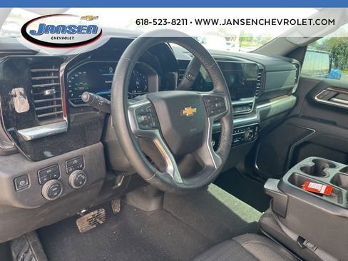 Used 2024 Chevrolet Silverado 1500 LT image 12