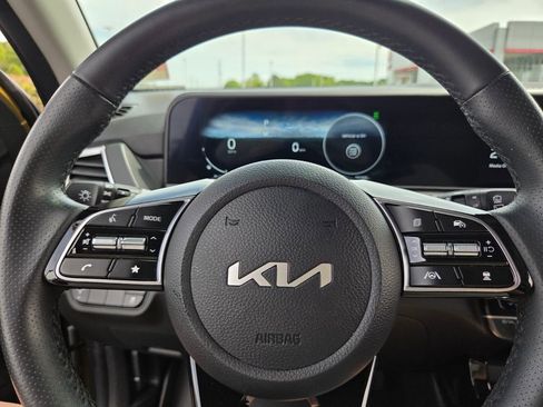 Used 2024 Kia Seltos SX w/ SX Sunroof Package image 23