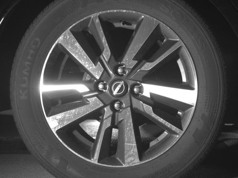 Used 2025 Nissan Versa SV FWD image 15