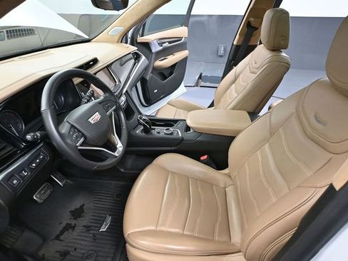 Used 2024 Cadillac XT6 Sport w/ Platinum Package image 24