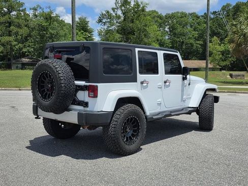 Used 2018 Jeep Wrangler Unlimited Sahara AWD/4WD image 5