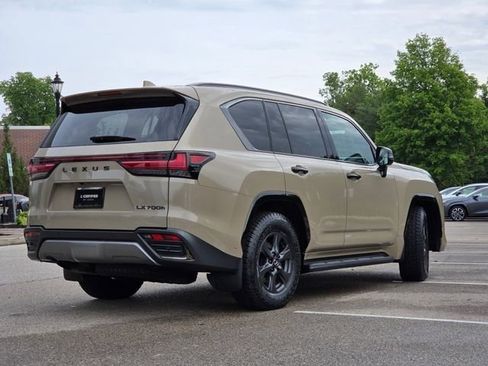 Used 2025 Lexus LX 700h Overtrail AWD/4WD image 27