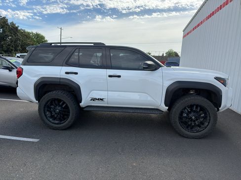 Certified 2025 Toyota 4Runner TRD Off-Road AWD/4WD image 4