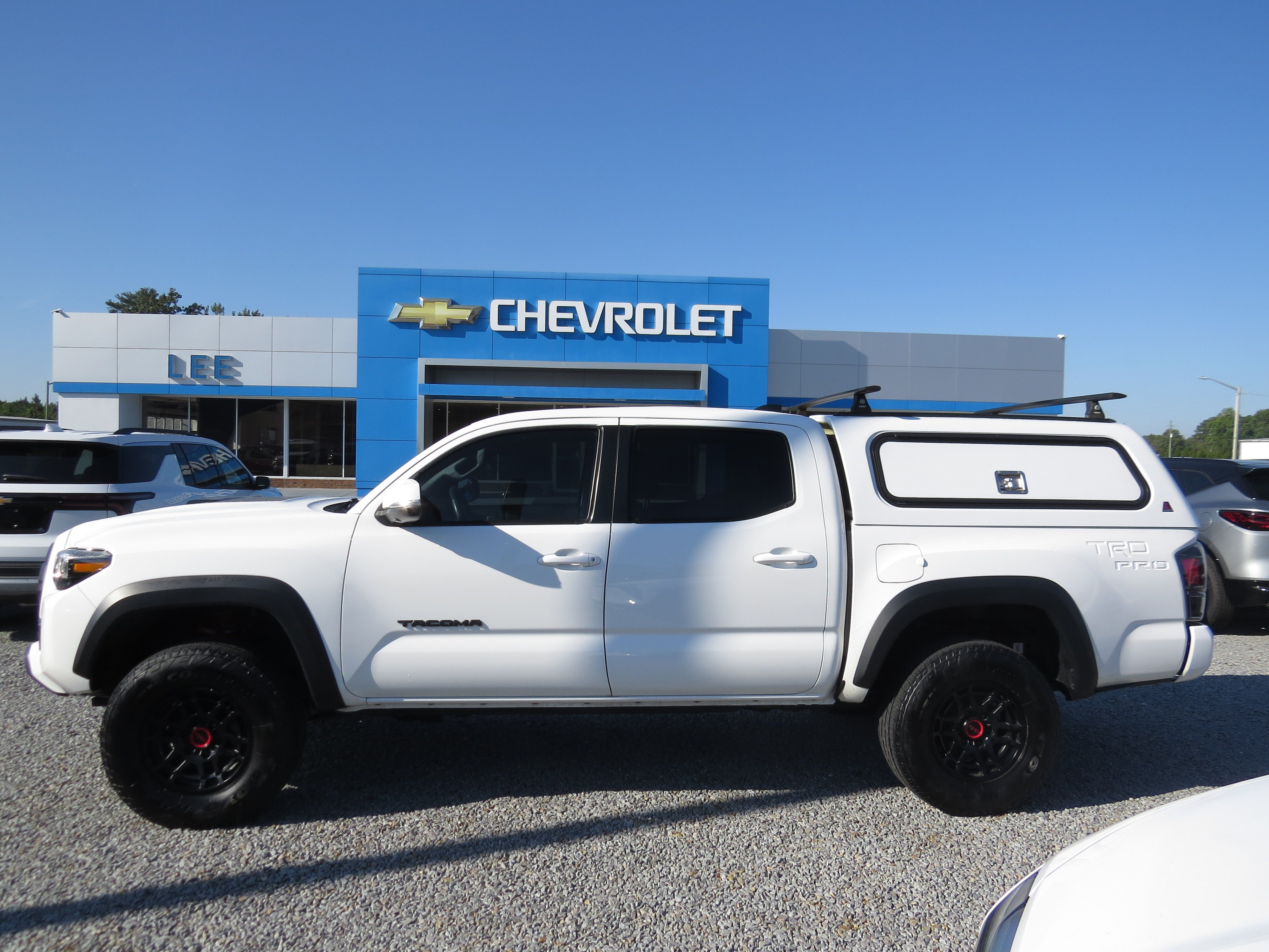 Used 2023 Toyota Tacoma TRD Pro AWD/4WD image 8