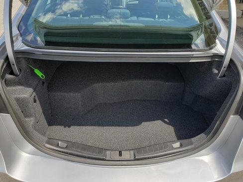 Used 2020 Ford Fusion SE FWD image 15