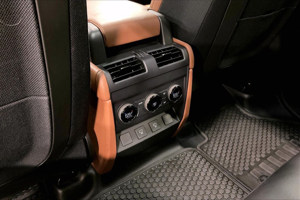 Used 2025 Land Rover Defender 110 AWD/4WD image 11