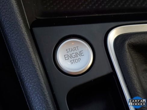 Used 2022 Volkswagen Jetta SEL image 31