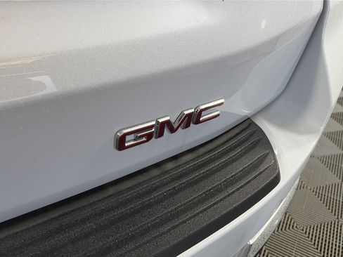 Used 2026 GMC Yukon Denali w/ LPO, Floor Liner Package AWD/4WD image 20