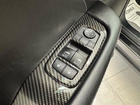 Used 2018 Dodge Challenger R/T Scat Pack w/ Dynamics Package RWD image 13