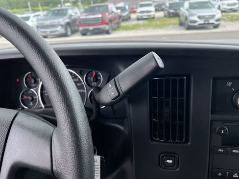 New 2025 GMC Savana 3500 w/ Power Convenience Package image 47