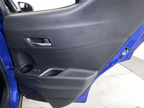 Used 2021 Toyota C-HR XLE image 21
