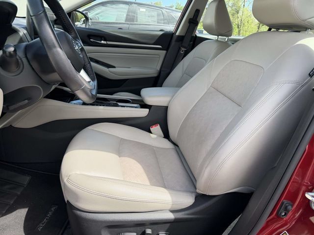 Used 2023 Nissan Altima 2.5 SL AWD/4WD image 13