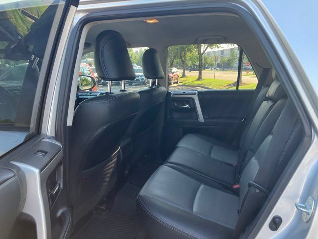 Used 2020 Toyota 4Runner SR5 Premium AWD/4WD image 17