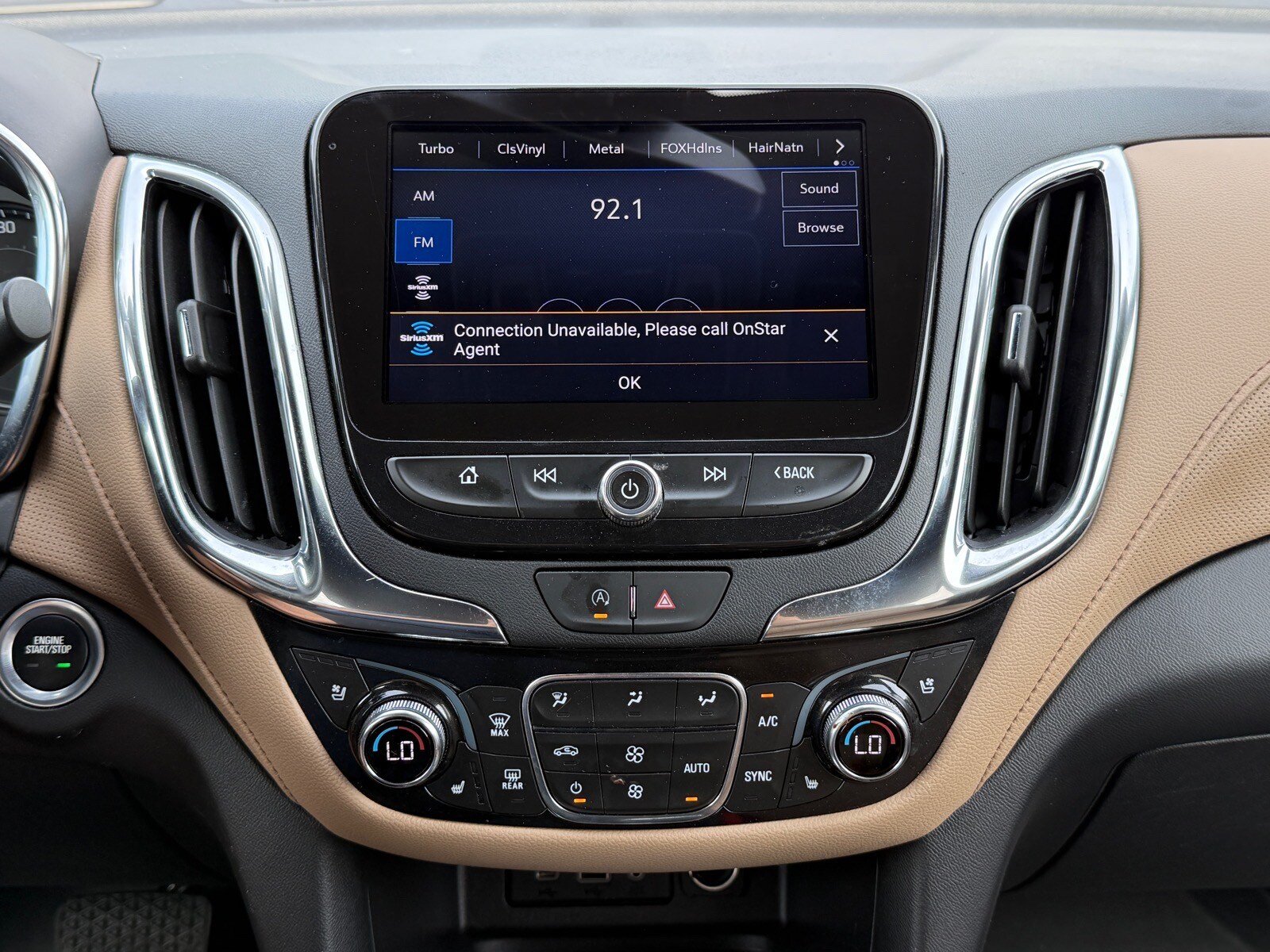 Used 2023 Chevrolet Equinox Premier AWD/4WD image 18