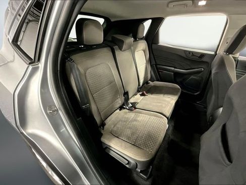 Used 2022 Ford Escape SE image 23