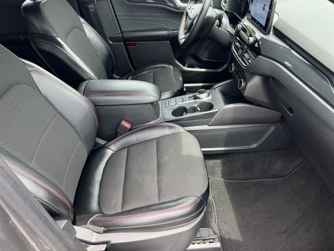 Used 2024 Ford Escape ST-Line AWD/4WD image 23
