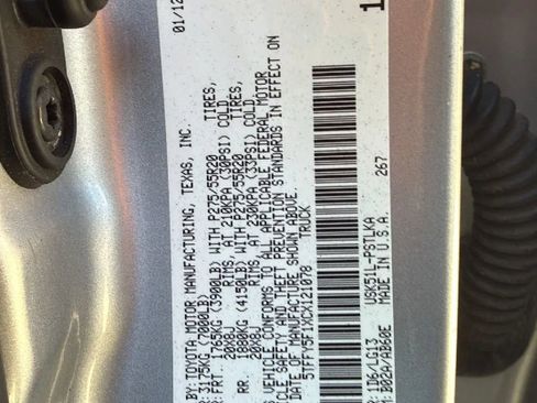 Used 2012 Toyota Tundra Limited w/ Platinum Pkg image 38