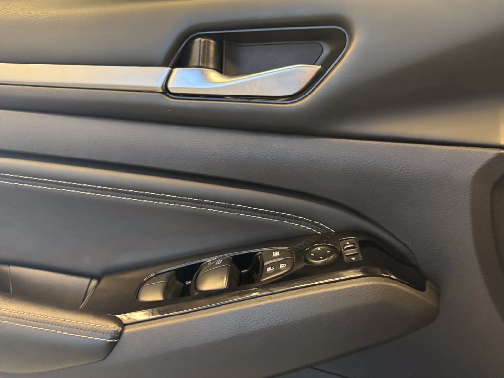 Used 2021 Nissan Altima 2.5 SV w/ SV Premium Package FWD image 19