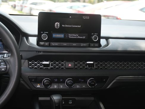 Used 2025 Honda Accord SE image 17