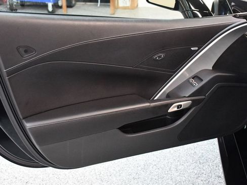 Used 2019 Chevrolet Corvette Z06 RWD image 23