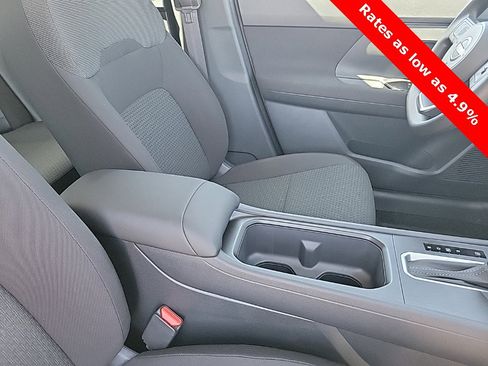 New 2025 Nissan Kicks S image 39