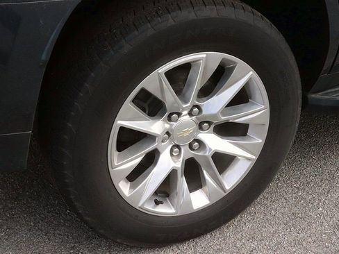 Used 2021 Chevrolet Tahoe Premier w/ Premium Package image 8