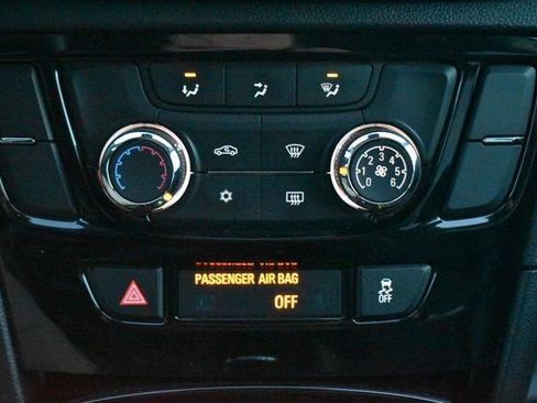 Certified 2022 Buick Encore Preferred w/ Safety Package image 29