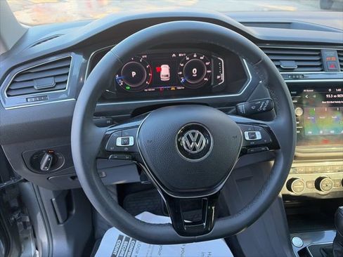 Used 2020 Volkswagen Tiguan SEL w/ 3rd Row Seat Package image 21