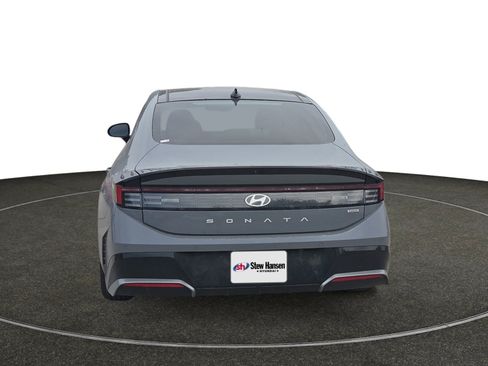 Used 2024 Hyundai Sonata Limited FWD image 5