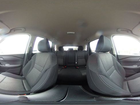 Used 2026 Nissan Rogue SV AWD/4WD image 44
