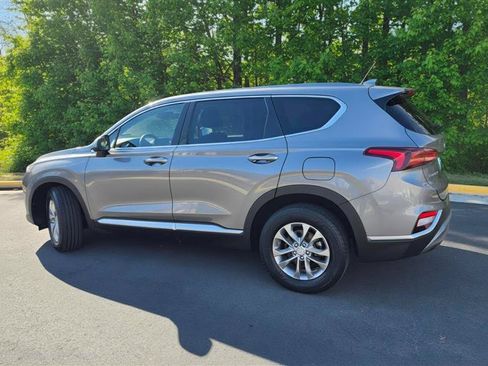 Used 2019 Hyundai Santa Fe SE AWD/4WD image 12