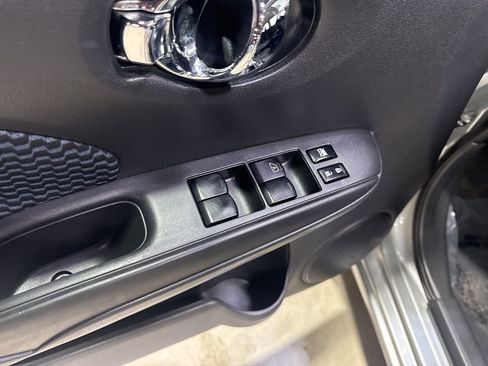 Used 2014 Nissan Versa Note SV w/ SL Package image 27