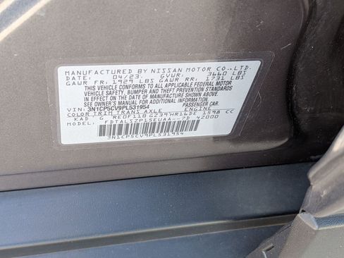 Certified 2023 Nissan Kicks SV FWD image 38