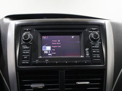 Used 2013 Subaru Forester 2.5X Premium w/ All-Weather Plus Pkg AWD/4WD image 24