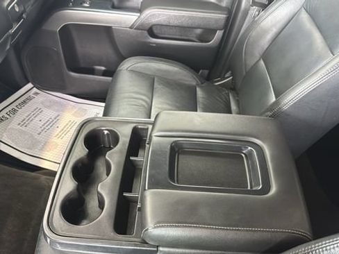 Used 2018 Chevrolet Silverado 2500 LT AWD/4WD image 13