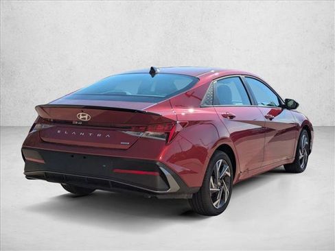 New 2025 Hyundai Elantra SEL w/ Cargo Package image 2