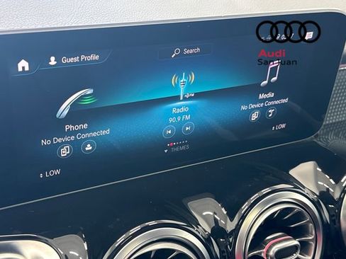 Used 2021 Mercedes-Benz GLB 250 GLB 250 image 16